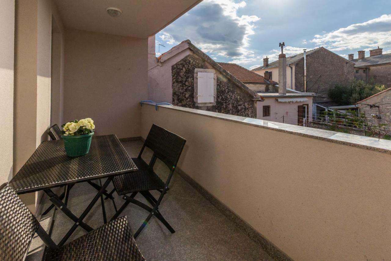 App Joly In Center Old Town Apartment Biograd Na Moru Exterior photo